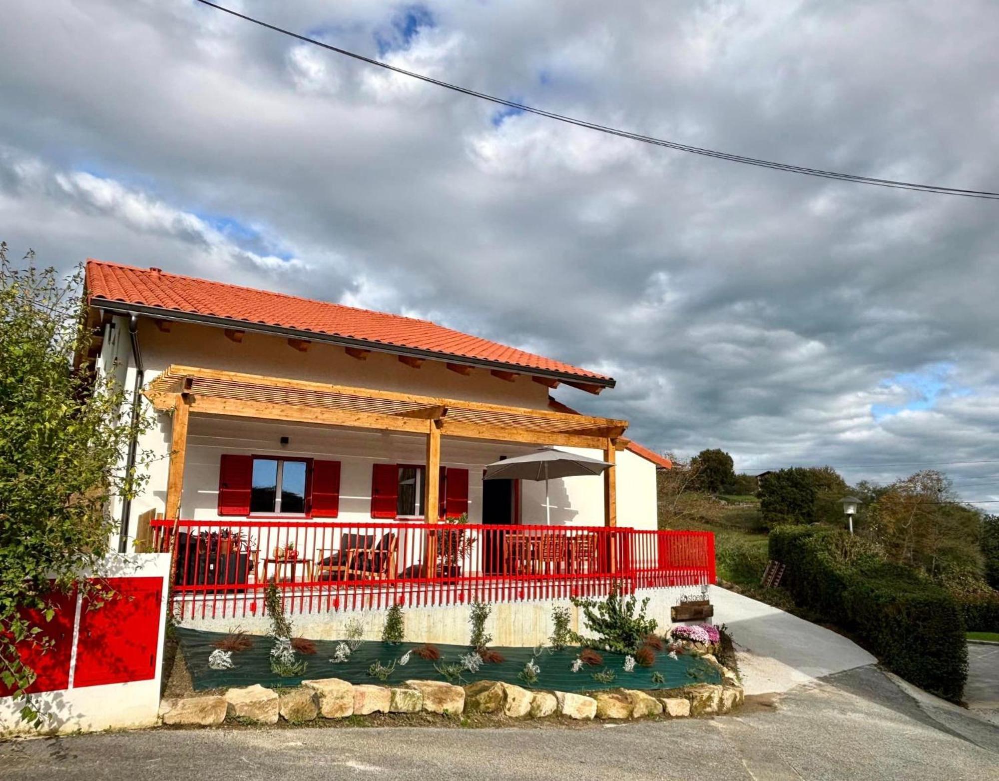 Casa Rural Passivhaus Kostoenea Hondarribia Exterior photo
